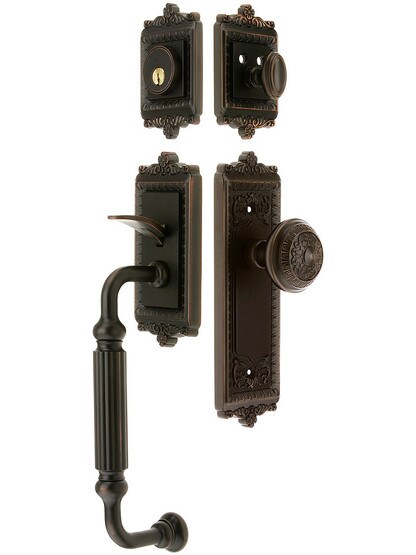 Windsor Entry Lock Set in Oil-Rubbed Bronze Finish with Windsor Knob and